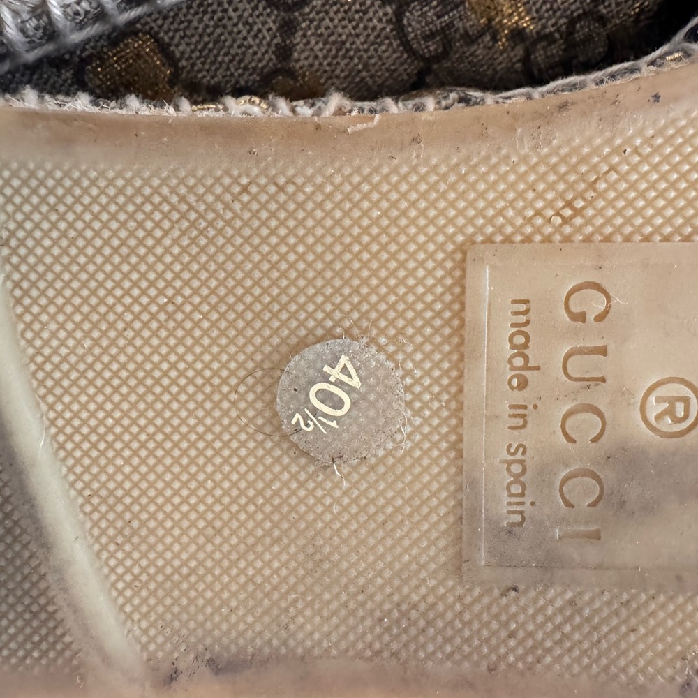 Gucci BEE Espadrilles with Gold Bee Pattern - Picture 7 of 9